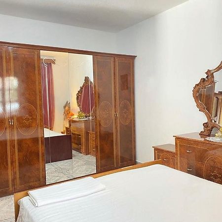 Roeli'S Guest House Pogradec Ngoại thất bức ảnh