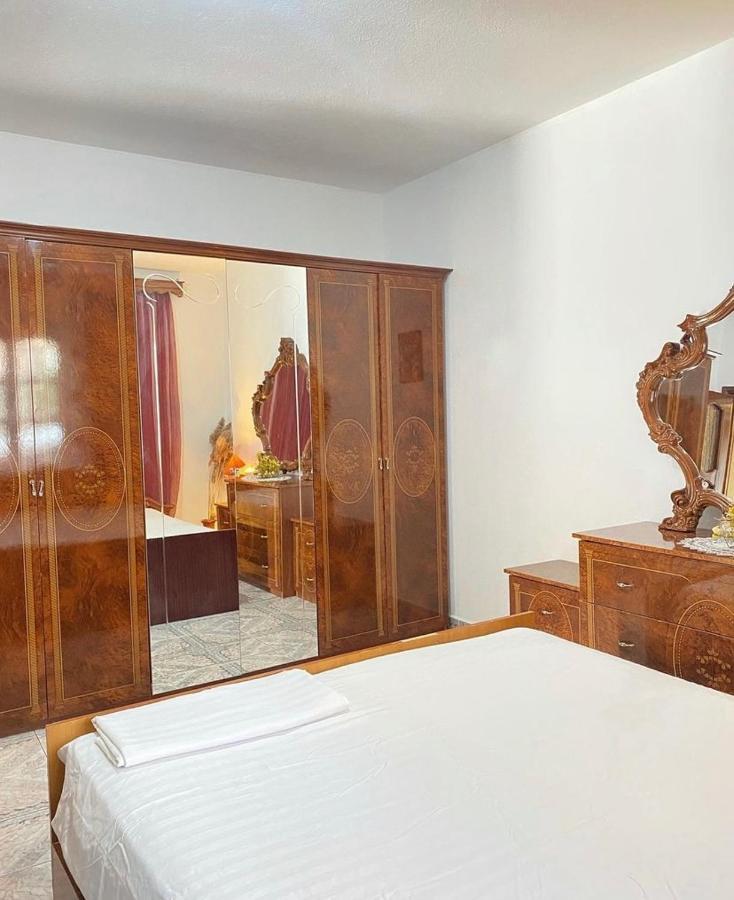 Roeli'S Guest House Pogradec Ngoại thất bức ảnh
