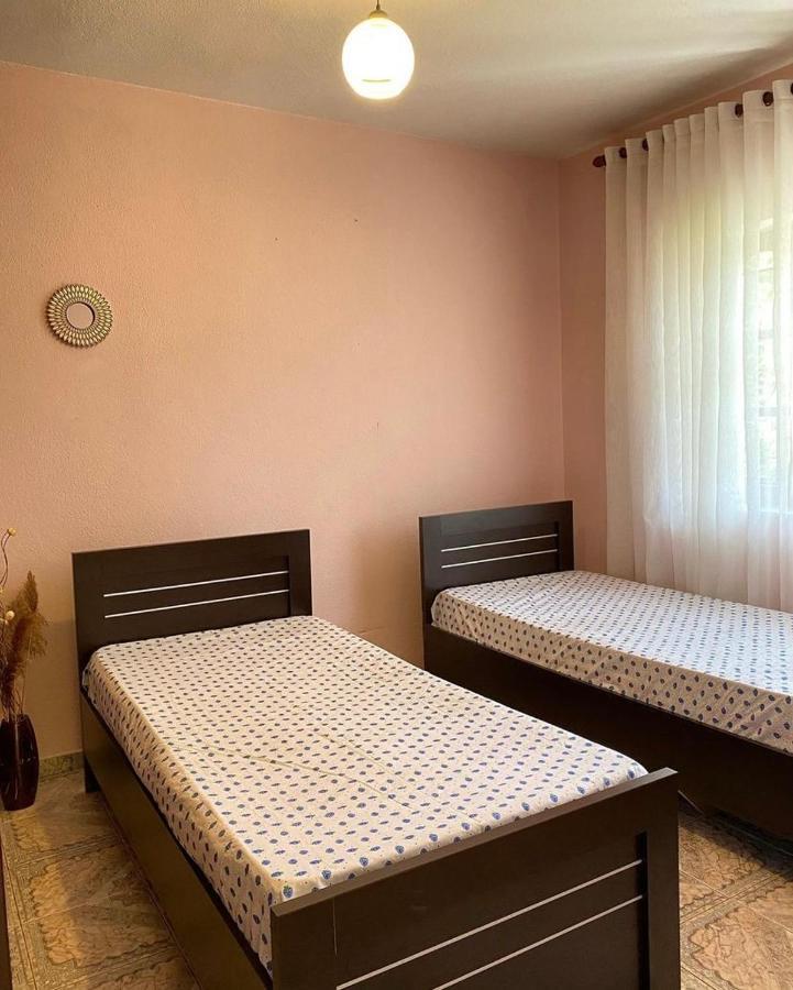 Roeli'S Guest House Pogradec Ngoại thất bức ảnh